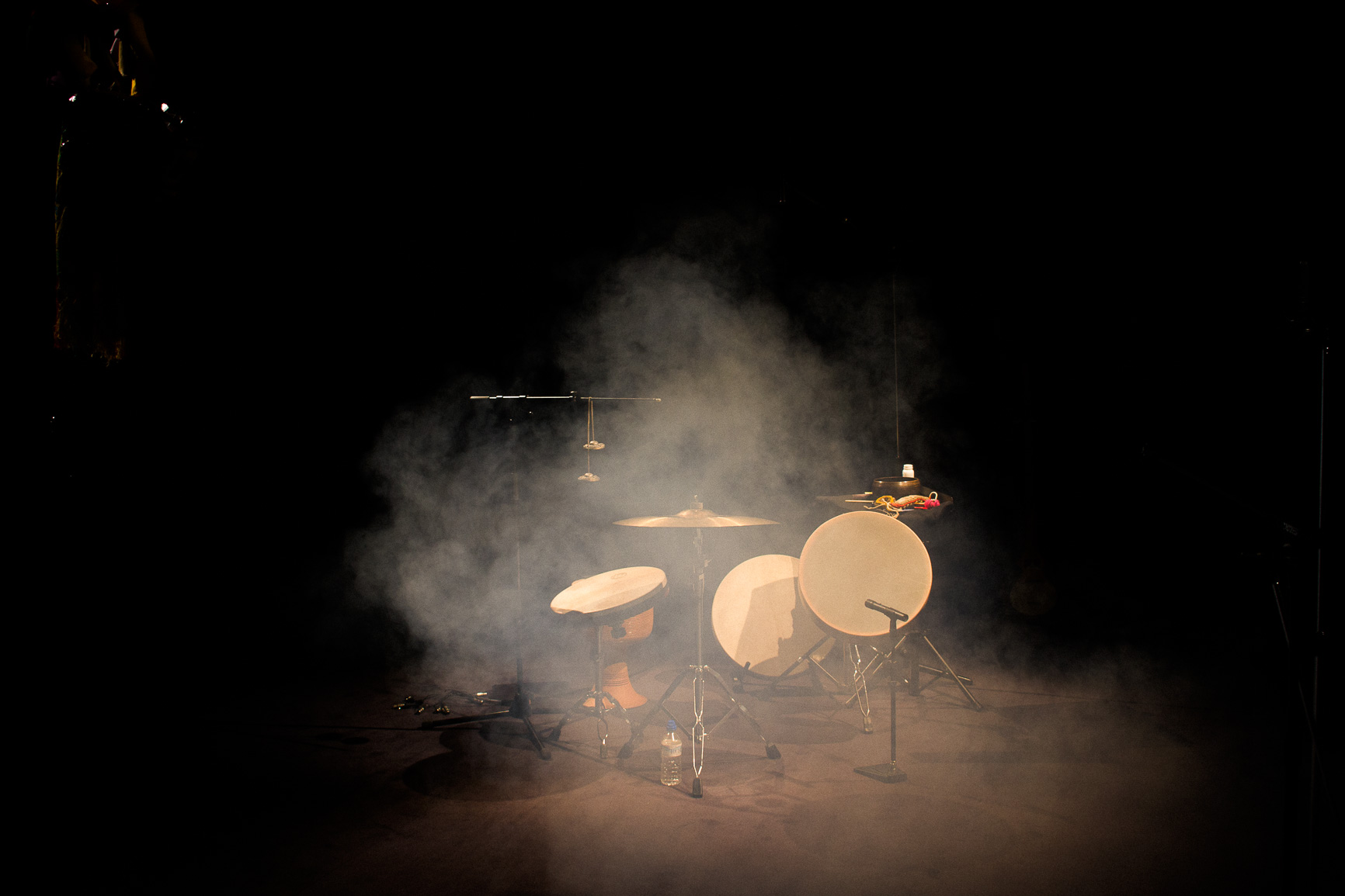 Espace Posilini, percussions, fumée