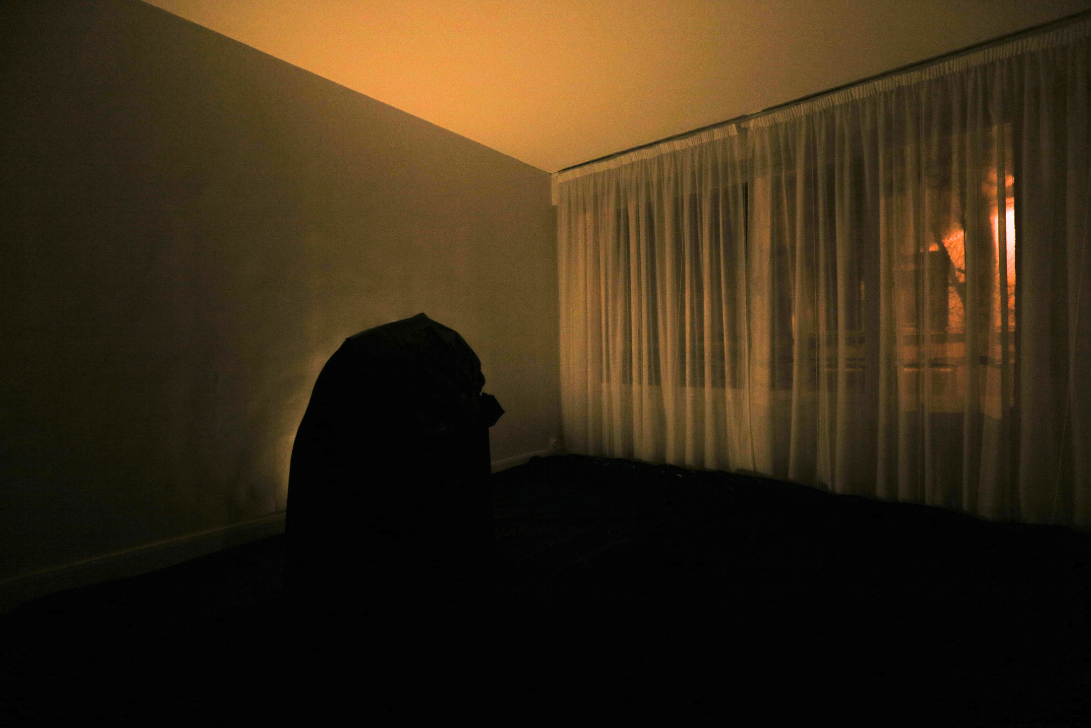 a-la-faveur-de-nos-spectres_Benoit-Duvette_performance (1)