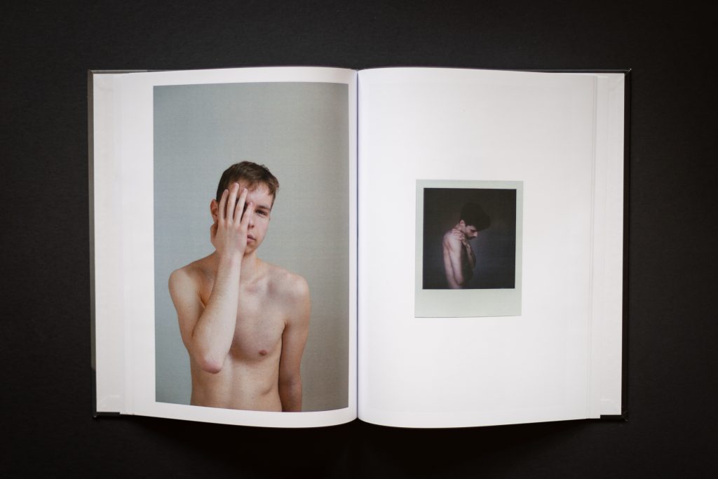 Livre Funambules Série de portraits photographiques créée par Camille Graule Camille Graule